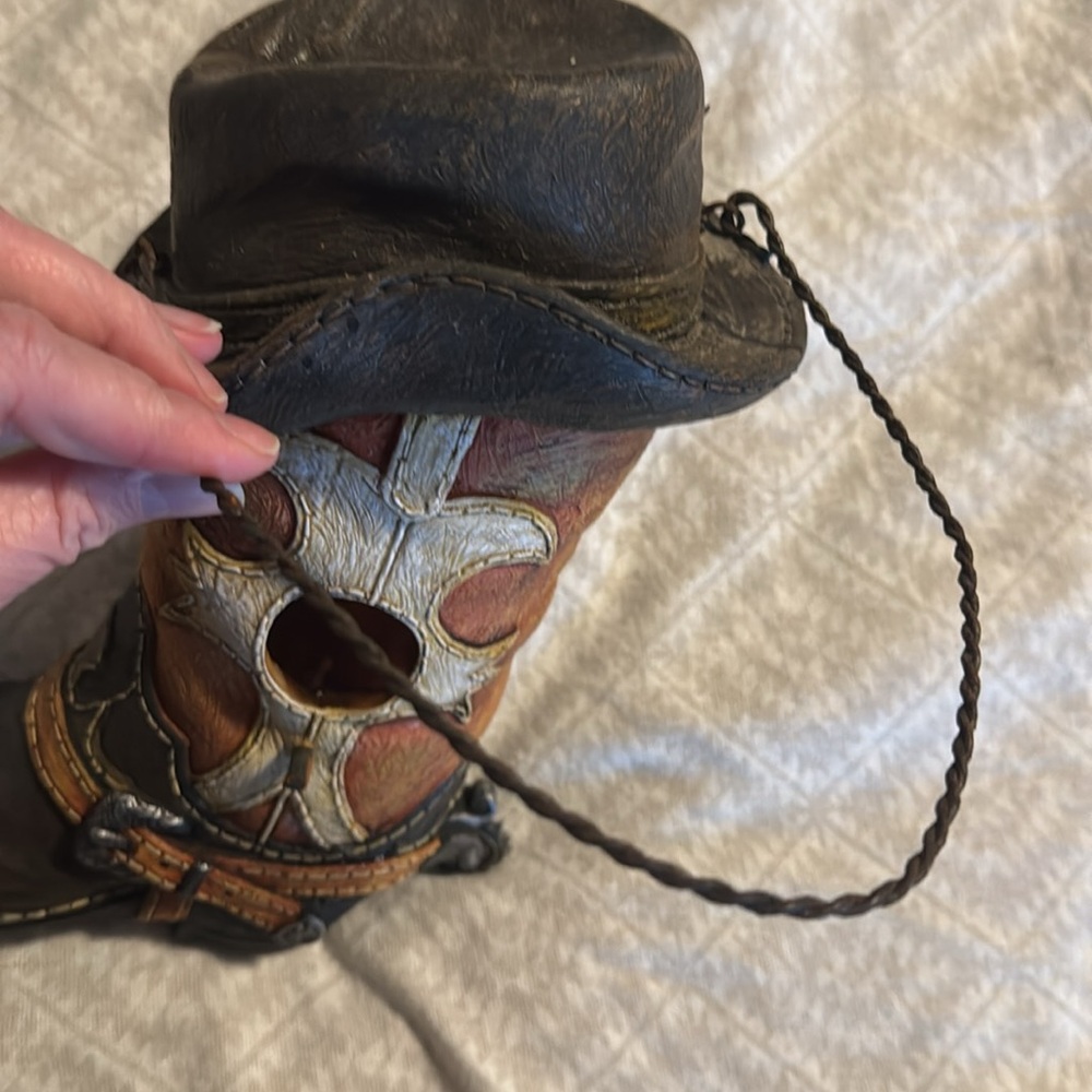 Western Boot Bird House - Picture 10 of 10